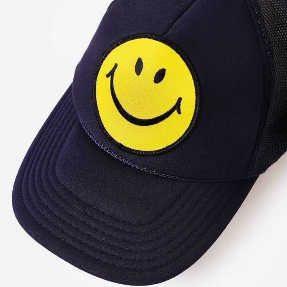 Aviator Nation SMILEY VINTAGE TRUCKER HAT